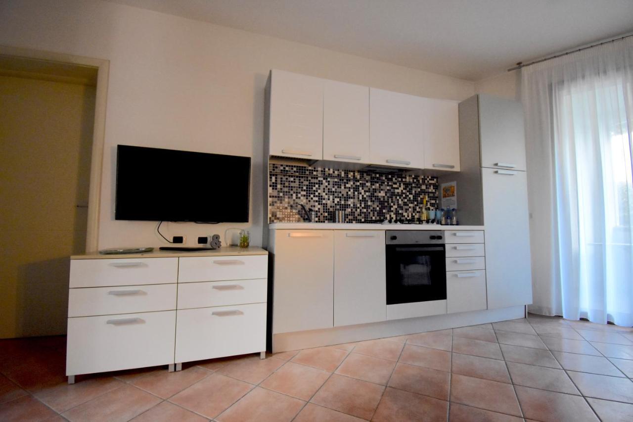Residence Il Cardellino San Vincenzo Luaran gambar