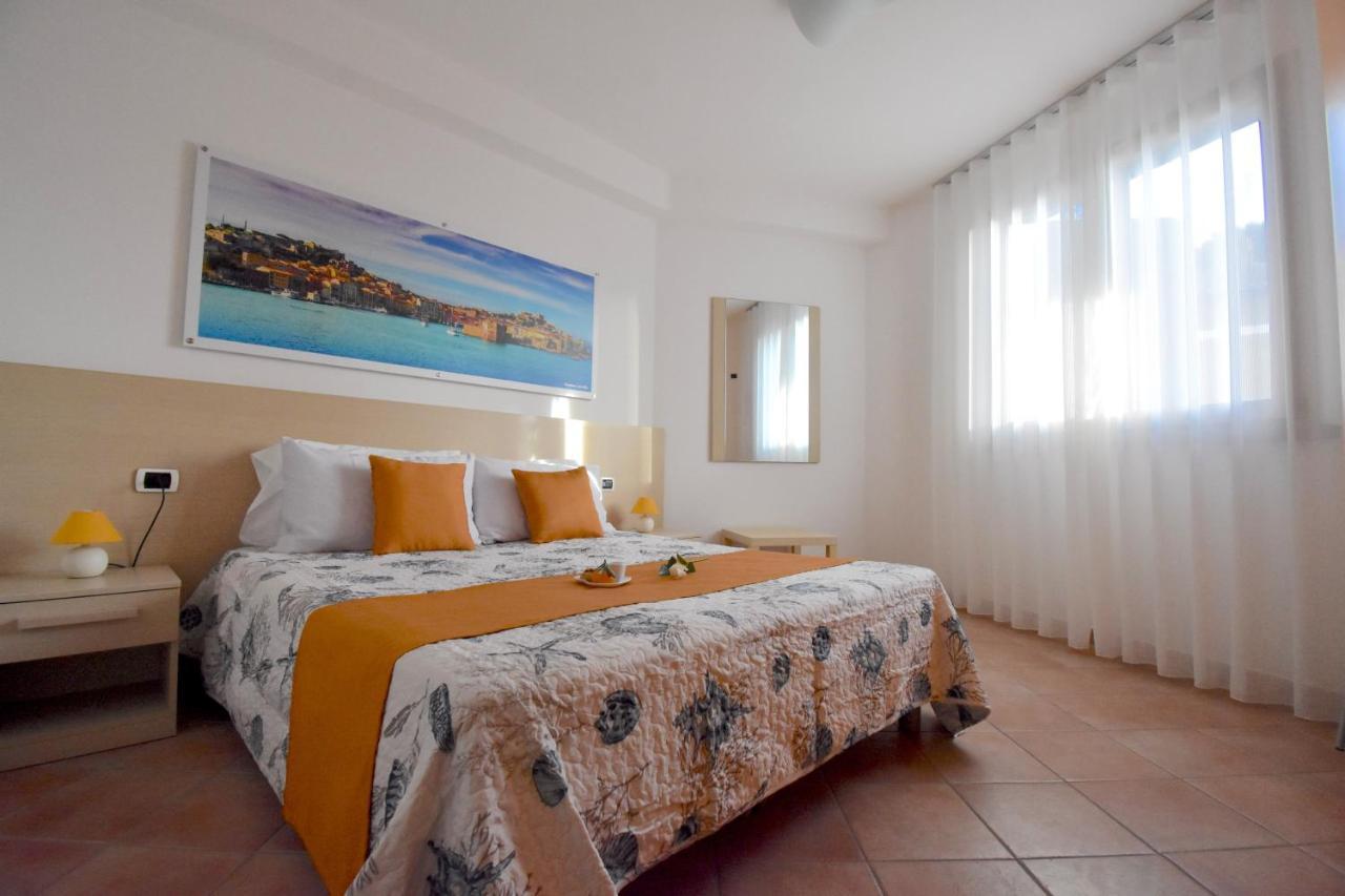 Residence Il Cardellino San Vincenzo Luaran gambar
